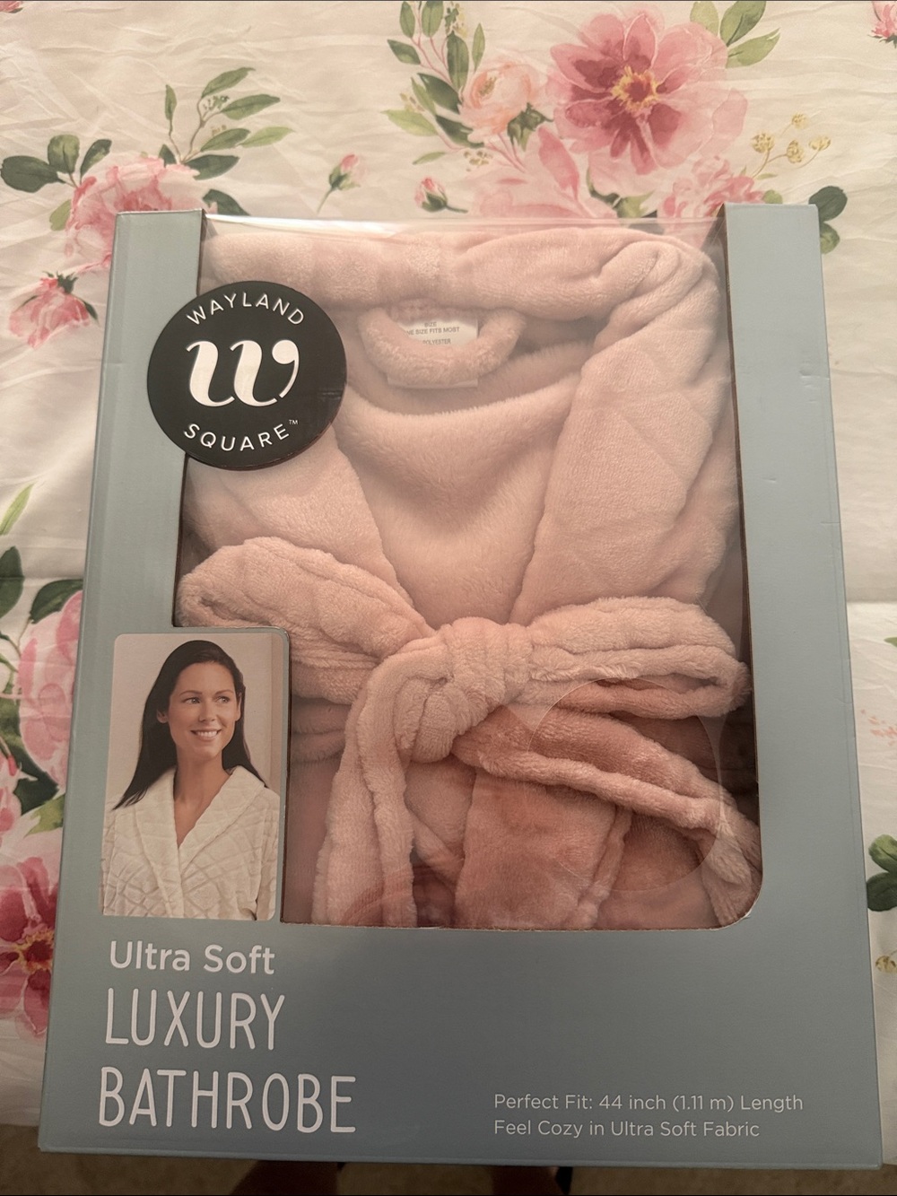Wayland Square Ultra-Soft Luxury Bathrobe in Blush Pink